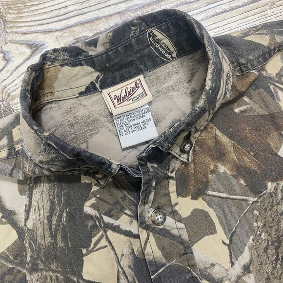 Woolrich Other - Woolrich Realtree Hardwoods Men’s Camo Button Down Short Sleeve Shirt Size M Y2K